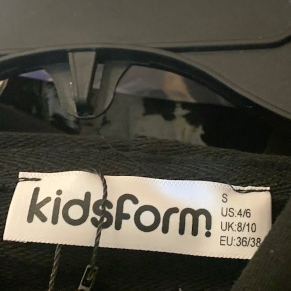 Kids Form Women's Black Oversized Pull Over Hoodie S NWT - Picture 5 of 10